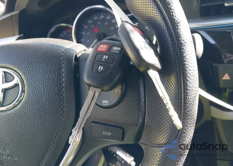 2014 Toyota Corolla Le z USA, uszkodzony, nr VIN 2T1BURHE5EC068339